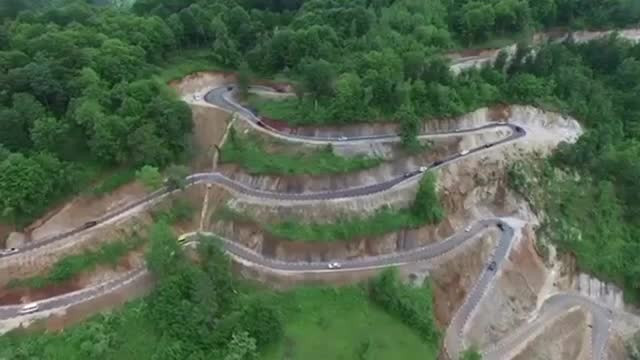 Țara Făgetului, zona unde vă puteți bucura de peisaje spectaculoase și bunătăți de la localnici