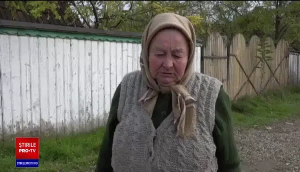 Un bărbat din Vaslui şi-a ucis fratele mai mare, apoi şi-a sunat mama, ca să vină să vadă