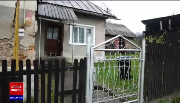 Femeia din Baia Sprie, găsită cu un cuțit în piept, a fost torturată şi violată. Ucigaşul a încercat să-i dea foc