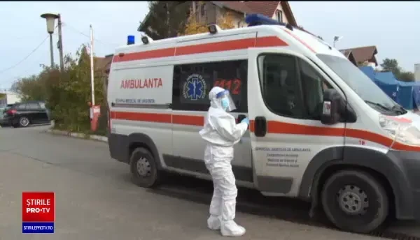 Pacient cu simptome severe de Covid-19, plimbat cinci ore cu ambulanța între spitale, în Argeş