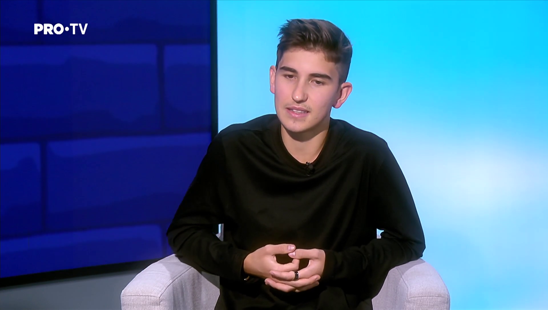 Cum i-au schimbat viața Mark Zuckerberg și Tim Cook lui Sebastian Dobrincu, cel mai tânăr milionar din Silicon Valley