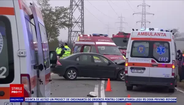 Doi bărbați de 50 de ani și-au pierdut viața în urma unui accident produs între Vaslui şi Roman