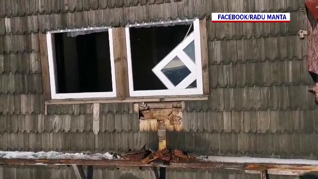 Cum a reușit un urs să intre în Cabana Omu din Bucegi, închisă pentru turiști