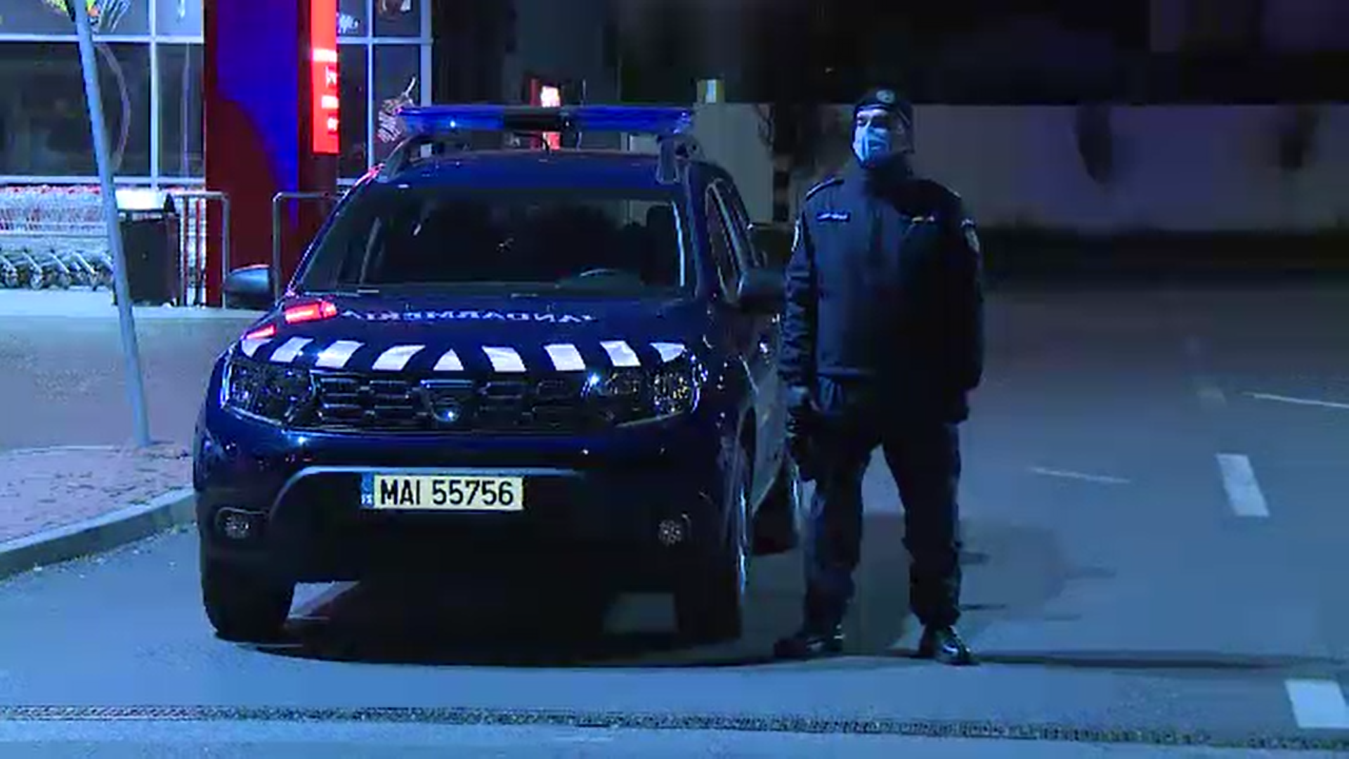 Un bărbat a căzut din picioare la protestele din Botoșani. Medicii au stabilit că era intoxicat cu alcool