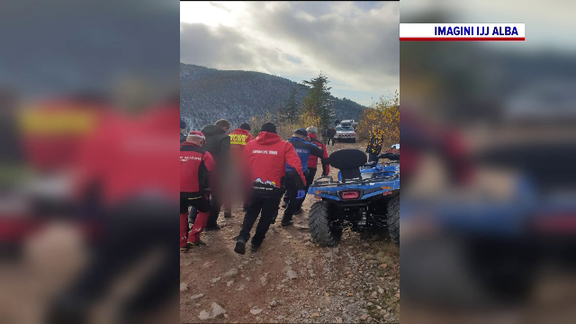 Operațiune de salvare în Apuseni, după ce o tânără s-a răsturnat cu ATV-ul