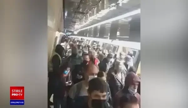 Defecțiune la metrou, între stațiile Mihai Bravu și Dristor 1. Îmbulzeală în subteran