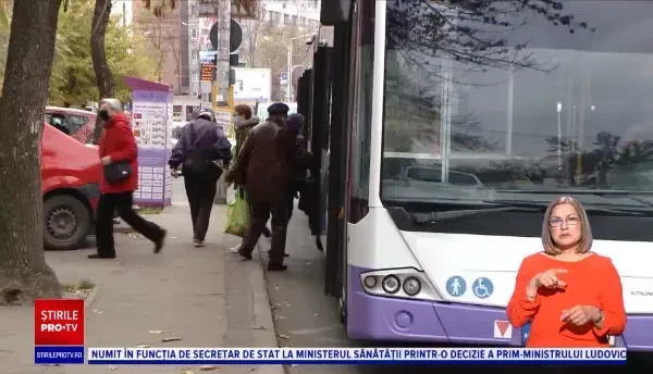 Transportul în comun, una din principalele cauze ale infectării cu Covid-19. Ce soluții s-au găsit la Timișoara