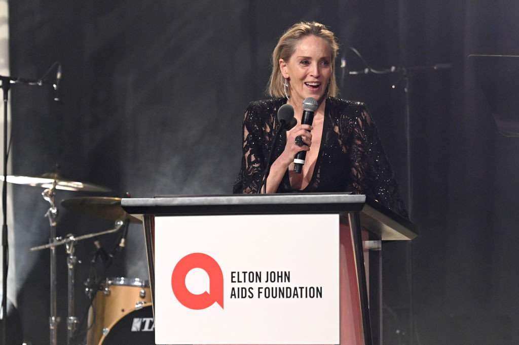 Sharon Stone îl va ajuta pe Joe Biden în lupta anti-cornavirus. Cum a dobândit experiență actrița