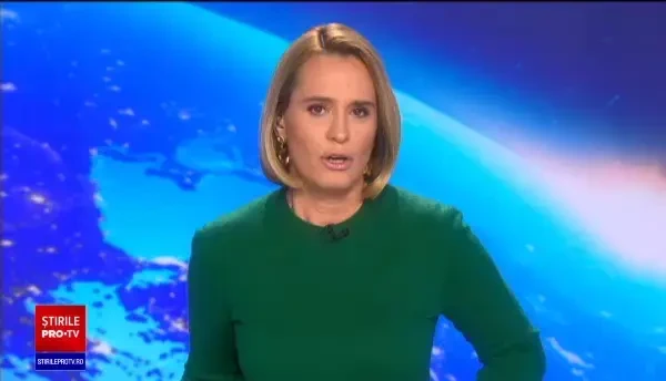 O tânără a fost lovită cu bestialitate de un băiat de 16 ani. Victima spune că nu știe motivul