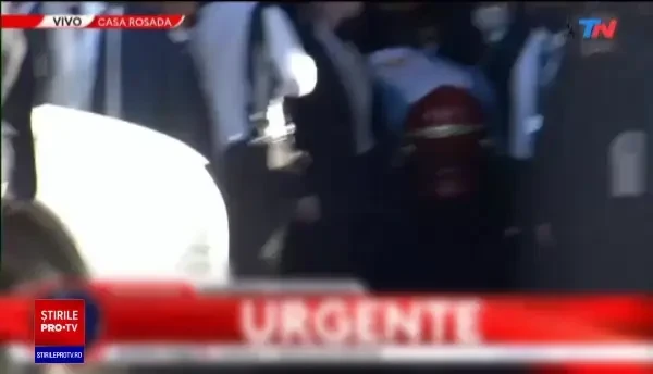 Maradona, dus pe ultimul drum. Fostul fotbalist a fost înmormântat cu o ceremonie restrânsă