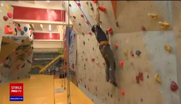 Povestea emoționantă a lui Răzvan, căpitanul nevăzător al naționalei de paraclimbing. ”Mi-am dat seama că pot să fac orice”