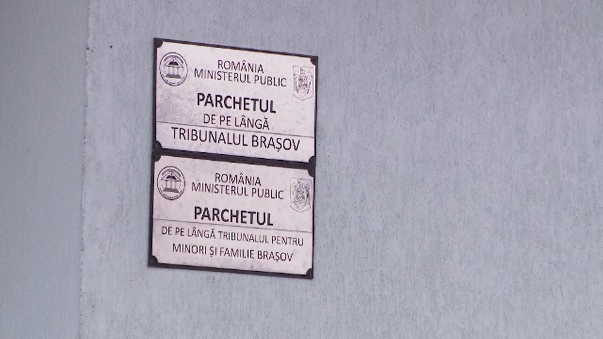 O femeie de 73 de ani din Brașov a fost ucisă cu cruzime de o tânără de numai 18 ani