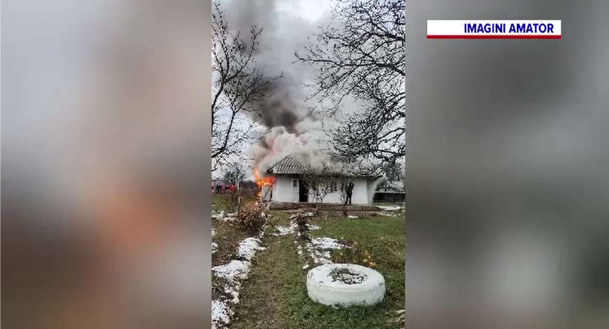 Supărat de soție, un bărbat din Neamț a dat foc la casă și și-a lăsat copiii fără adăpost