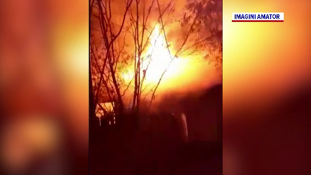 O bătrână a rămas fără adăpost în prag de sărbători, după ce casa ei s-a făcut scrum. Cum poate fi ajutată