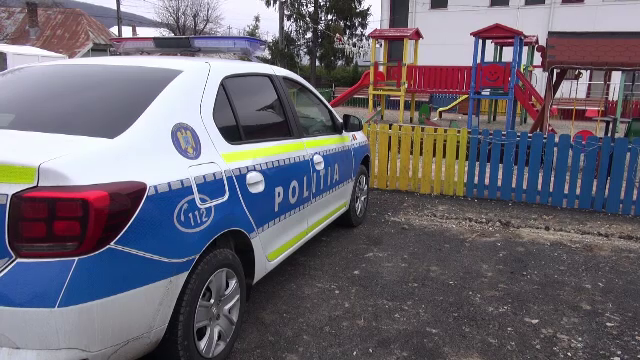 Bătrâni din Neamț, dintre care unul de aproape 90 de ani, arestați pentru violarea unei copile de 10 ani. Mama era complice