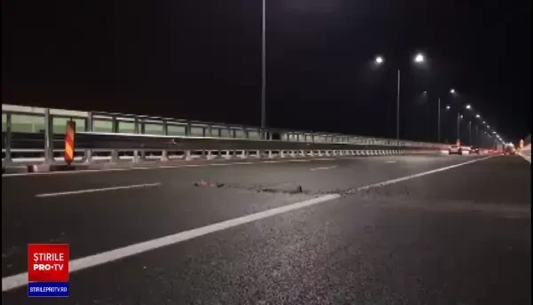 Primul lot din Autostrada Moldovei s-a stricat la câteva ore după inaugurare. "Eroare de fabricaţie"
