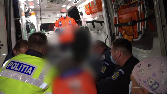 Un tânăr din Argeș a dat foc apartamentului și s-a aruncat pe geam după ce s-a certat cu părinții