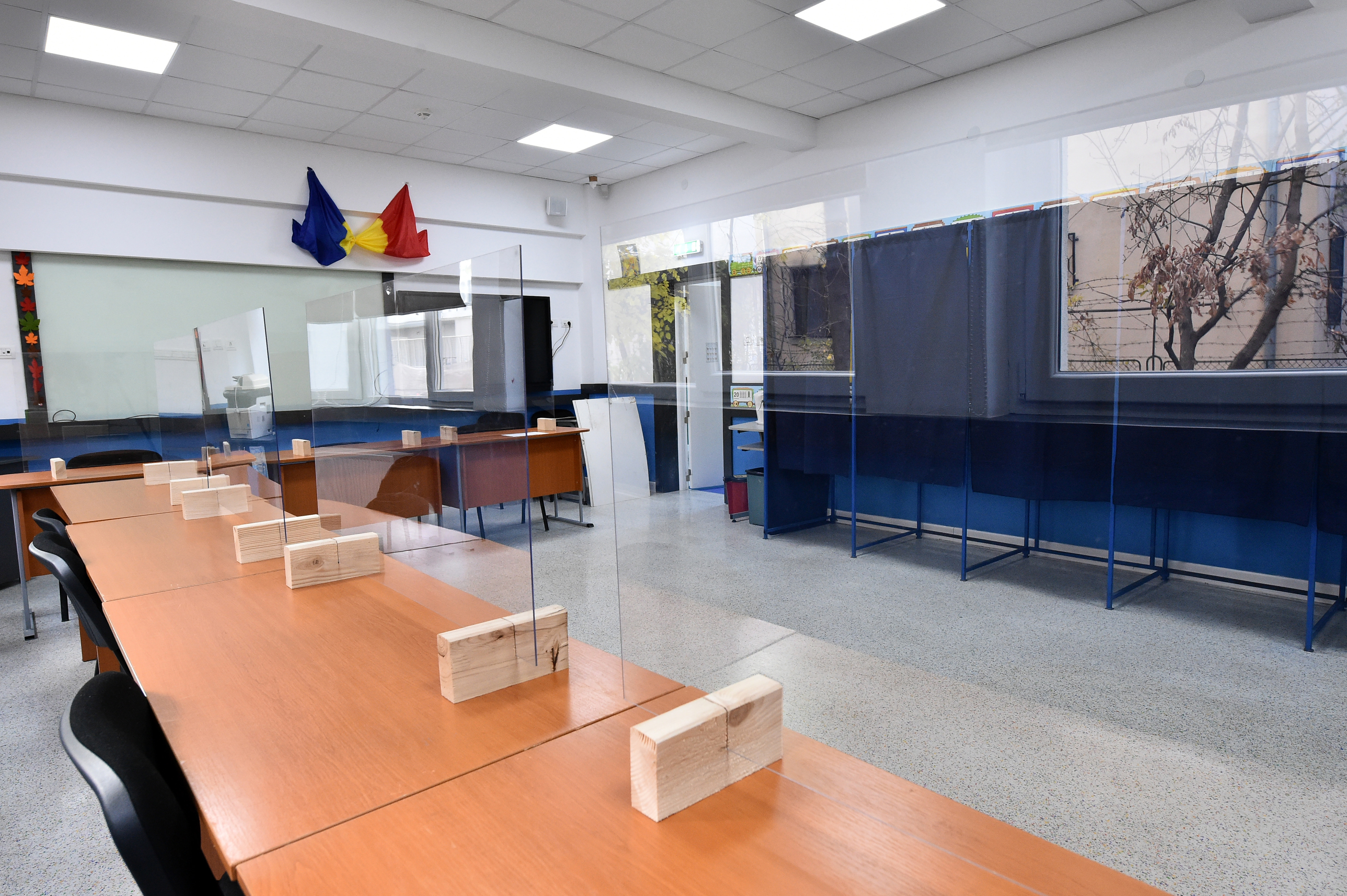 Alegeri parlamentare 2020. La ce oră se deschid secțiile de vot și care e programul acestora