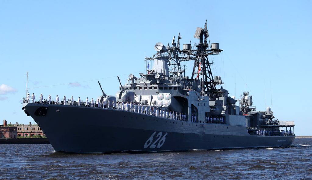 Nouă nave de război rusești, interceptate de Marina Regală în apropierea coastelor Marii Britanii