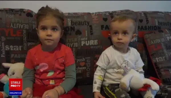 Copiii și-au lustruit ghetuțele, în așteptarea lui Moș Nicolae. De ce au ales unii să primească darurile în papuci