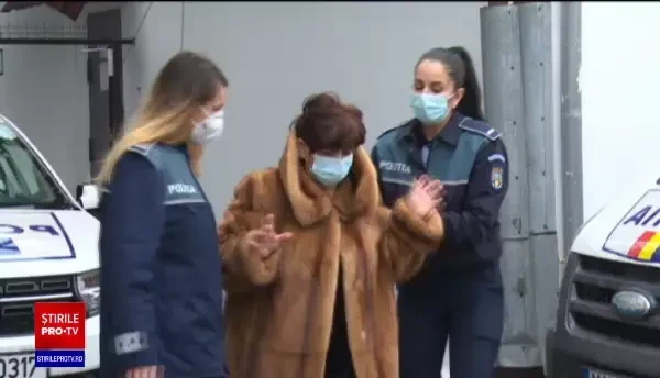 O ginecologă este acuzată că și-a bătut și sechestrat o pacientă. Aceasta a reușit să fugă desculță din cabinet