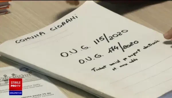 Bătrânii de la sat primesc bani pentru o masă caldă, dar nu au unde să îi cheltuie