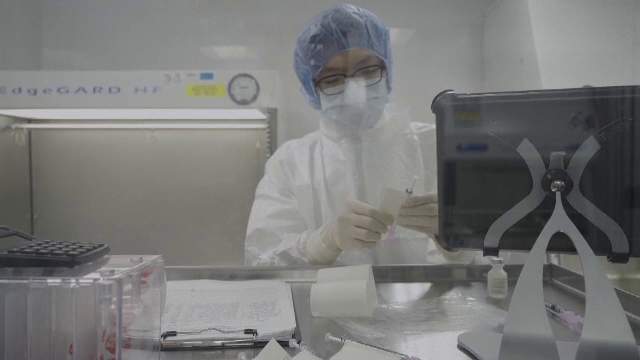 Când vor fi vaccinate anti-Covid primele persoane, în SUA. Pfizer începe astăzi distribuirea serului