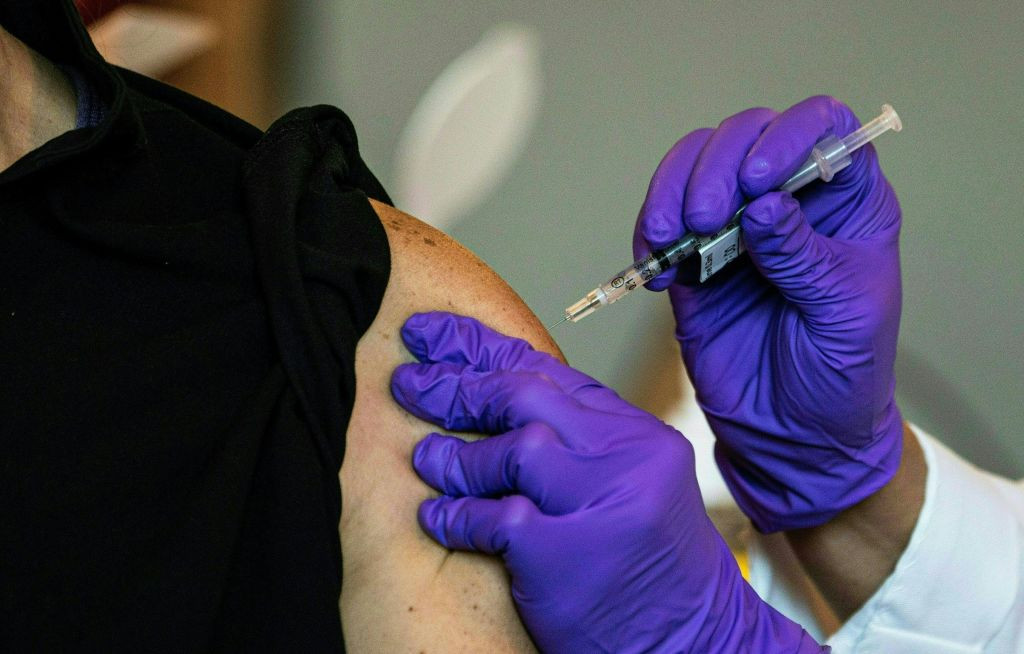 Posibilele reacții alergice provocate de vaccinul anti-COVID. Clarificări oficiale din partea GCS