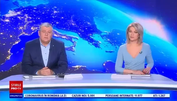 O cisternă a intrat în gardul unei gospodării. Șoferul a evitat o mașină