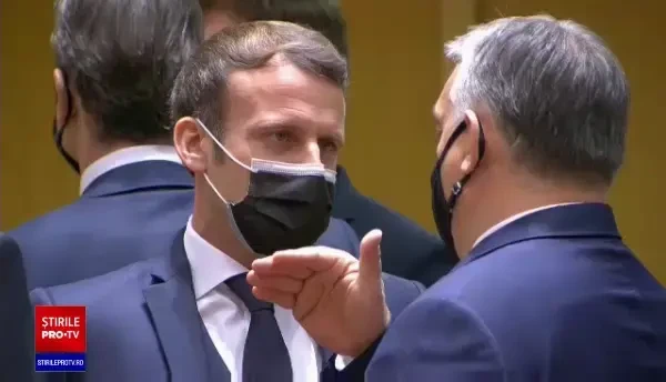 VIDEO. Președintele Macron, infectat cu Covid-19, a stat aproape de Iohannis la Bruxelles