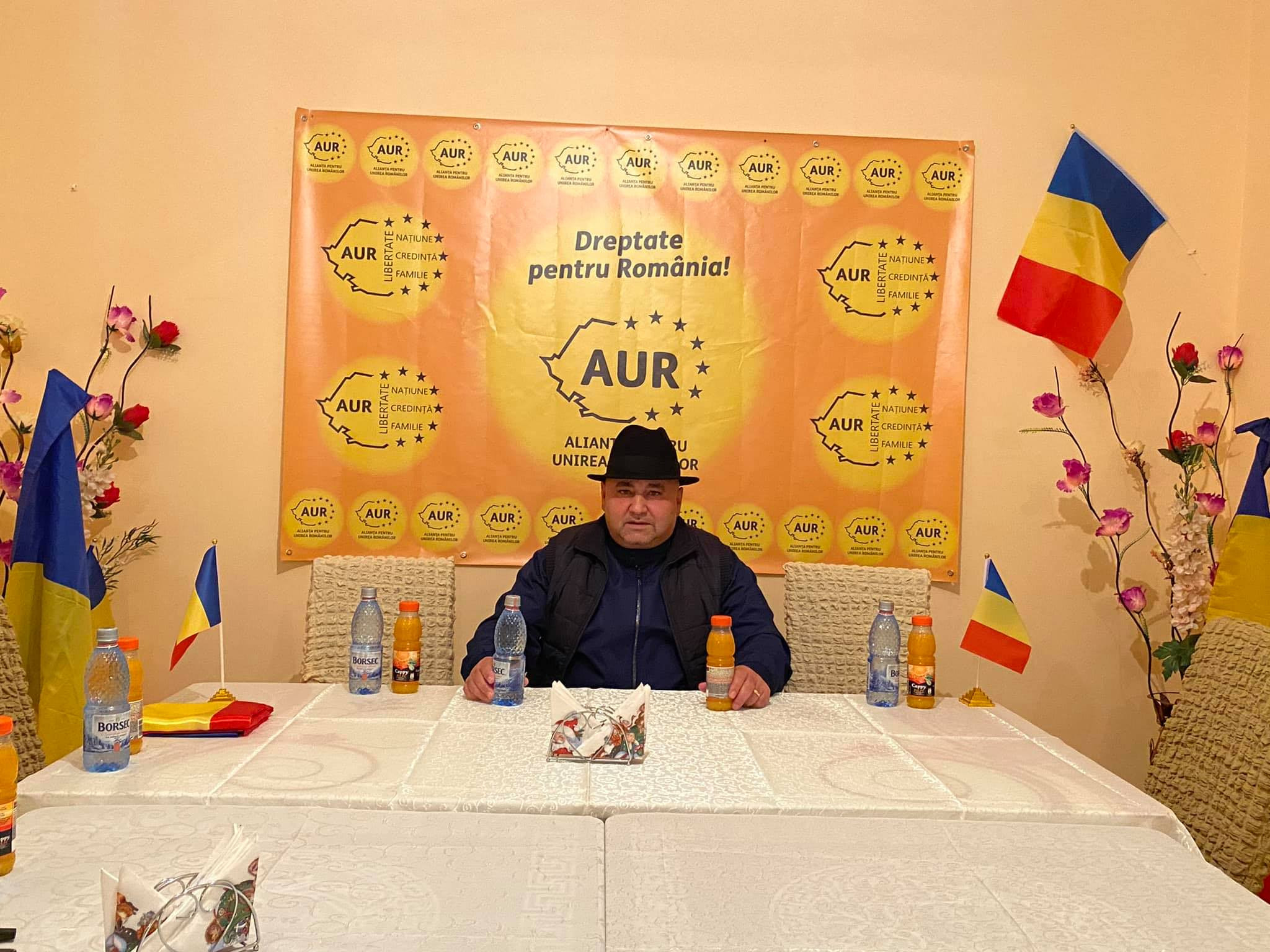 Interlopii din Murgeni, celebri pentru luptele de stradă, au intrat în AUR. Un șef de clan este președintele organizației