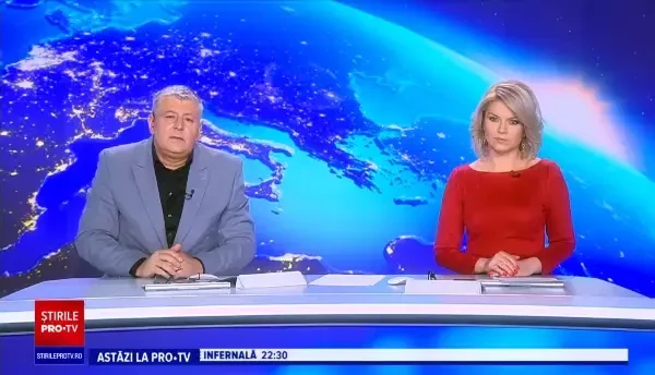 Japonia, lovită de ninsori masive. Oamenii circulă prin labirinturi de zăpadă