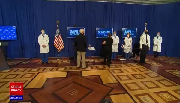 Vicepreședintele SUA Mike Pence s-a vaccinat anti-COVID în direct. Ce mesaj a vrut să le transmită americanilor