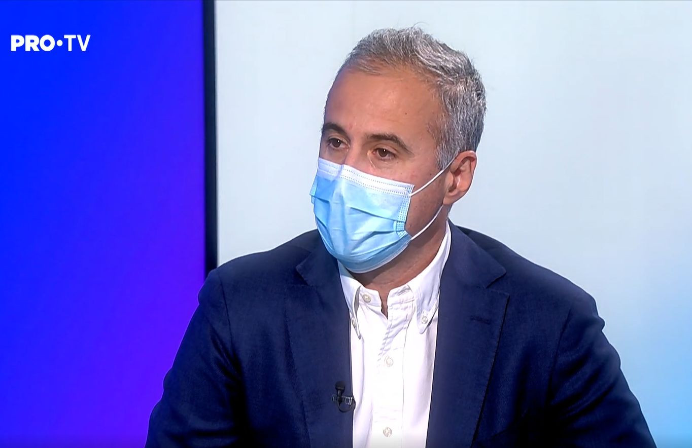 Dr. Vlad Predescu: “Am pus România pe harta ţărilor care fac protezare de genunchi ori de şold asistată robotic”