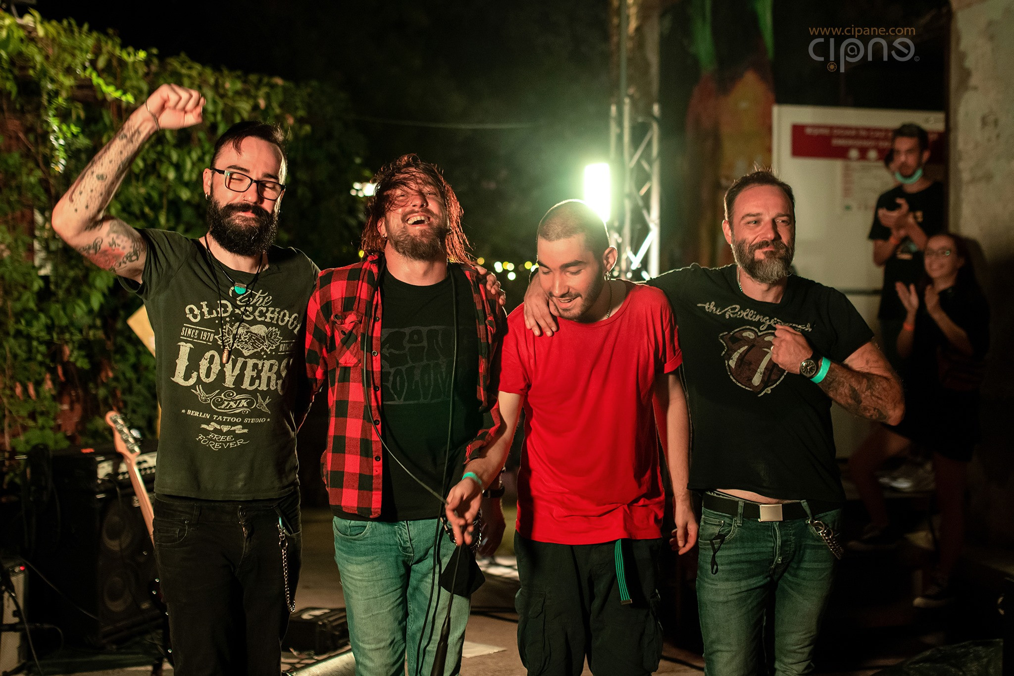 Trupa RoadkillSoda a lansat videoclipul ″Birds of Prey’, în care apar Putin și Kim Jong-un