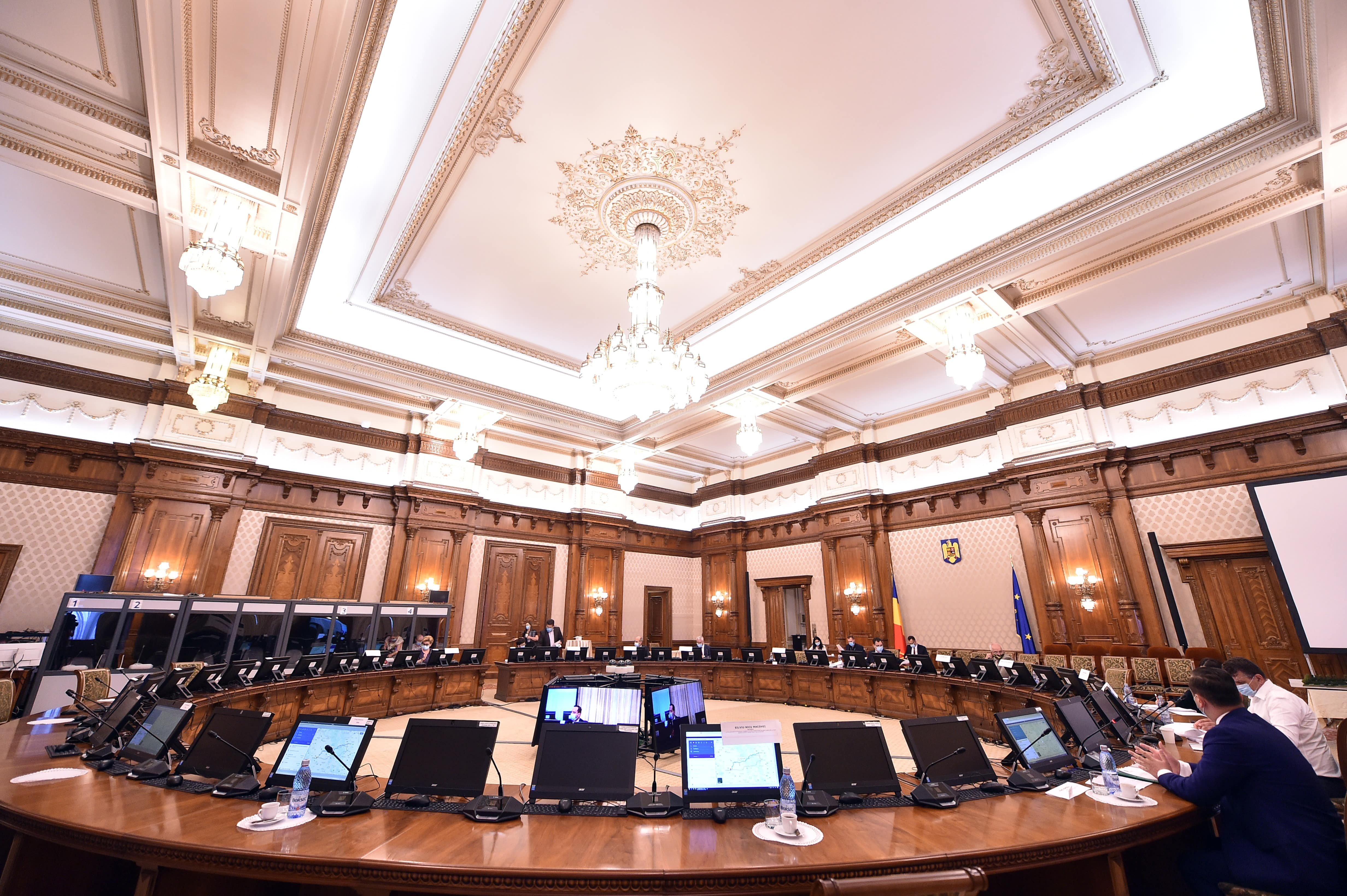 Miniștrii PSD-PNL-UDMR, audiați ”pe bandă rulantă”. Momente amuzante: ”Nu m-am considerat Harap-Alb”