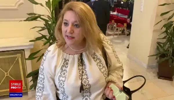 EXCLUSIV: Explicaţiile senatoarei Diana Şoşoacă. De ce nu poartă mască şi nu se vaccinează