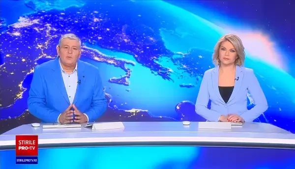 Un bărbat de 29 de ani beat și fără permis a intrat cu mașina în plin în porțile unei gospodării