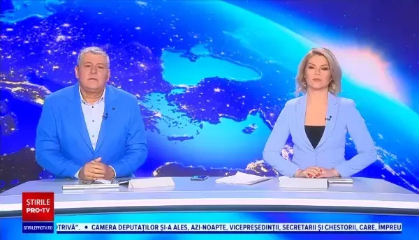 Pericol pe un drum din Harghita, după ce un TIR cu lemne s-a răsturnat