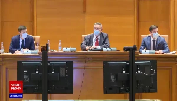 Poliția Capitalei face verificări în cazul aleșilor care au venit fără mască și au mâncat la bufet