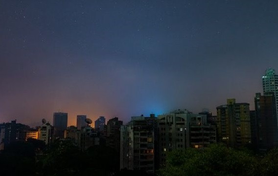 Avarie majoră la rețeaua electrică din nord-vestul ţării. Cel puţin 7 judeţe au rămas fără curent