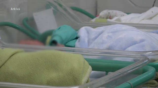 Caz cutremurător în București. Un bebeluș a fost găsit abandonat într-o pungă. Care e starea lui