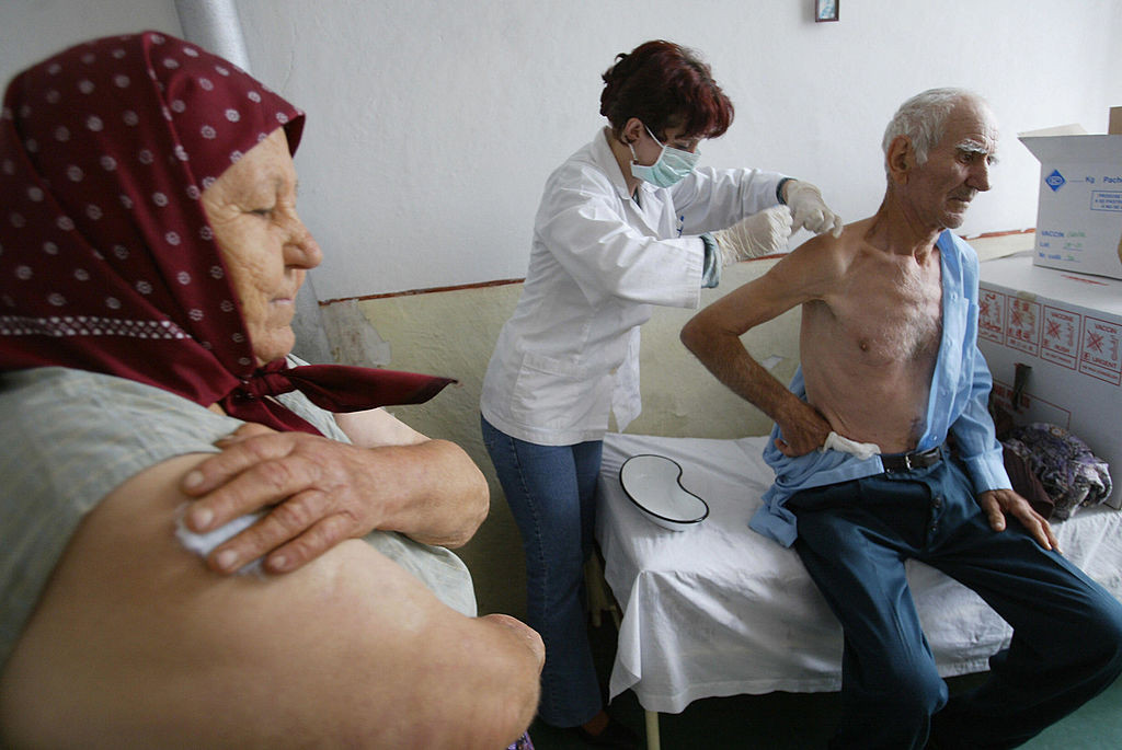 Ce trebuie să știe persoanele care doresc să se vaccineze anti-COVID. Cum se fac programările