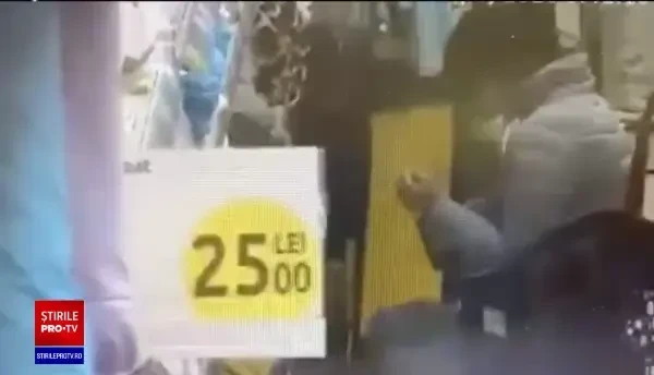 Scandalul fetei bătute într-un hipermarket din Brașov continuă. Noi imagini au apărut în spațiul public