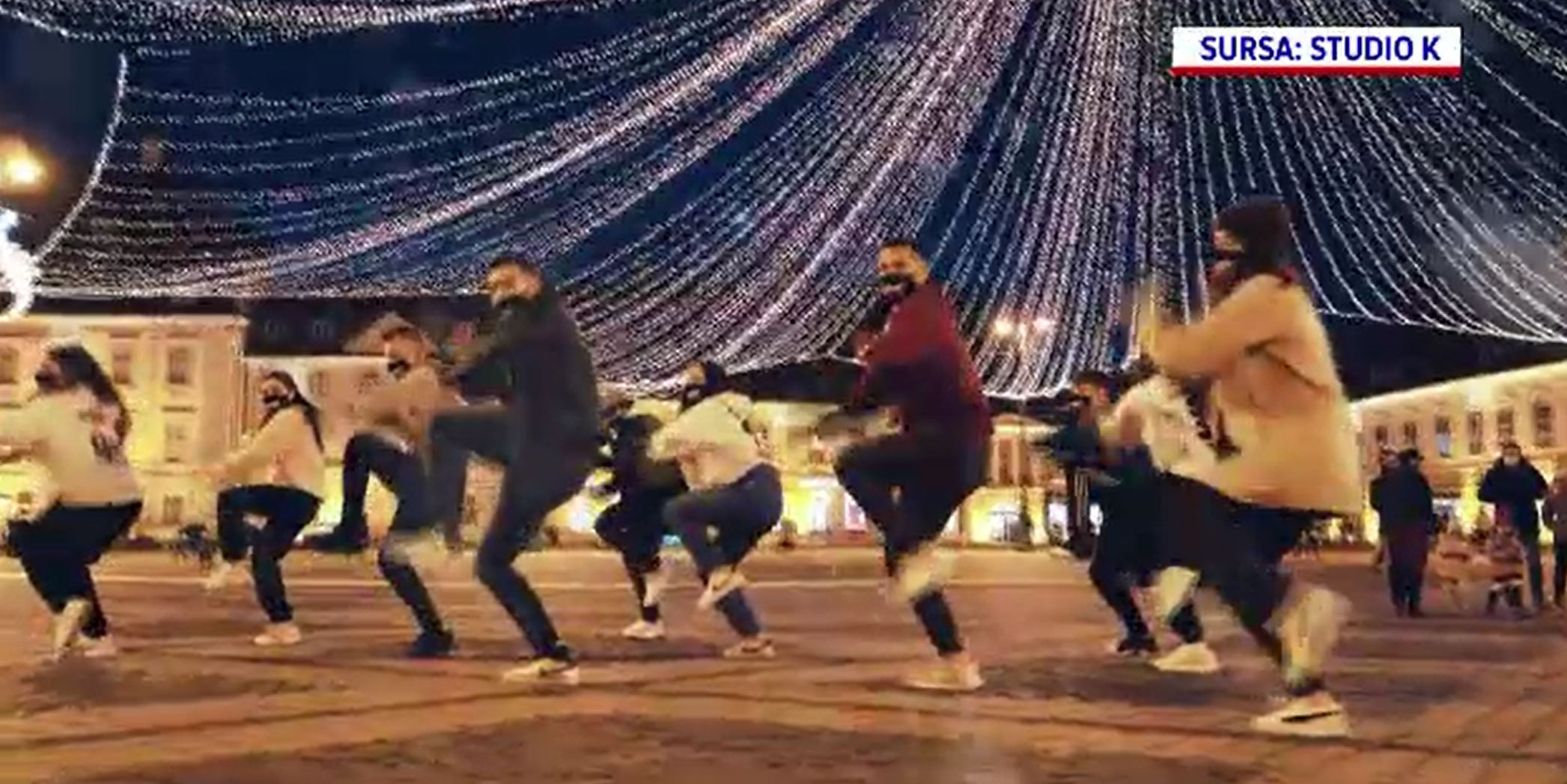 Cadou inedit pentru cetățenii Sibiului. Ce surpriză le-a pregătit o trupă de street-dance