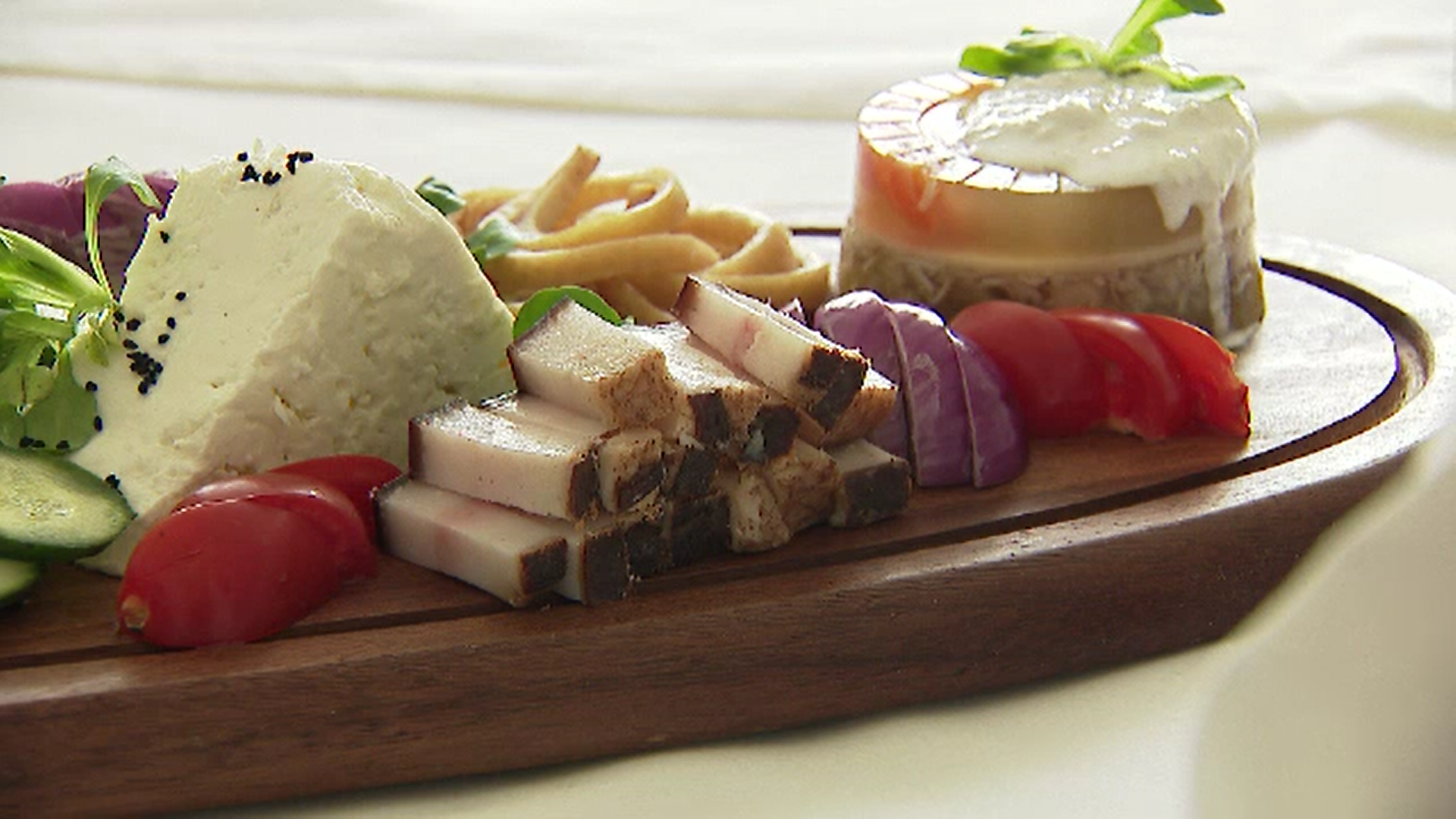 Cum să risipim cât mai puțină mâncare după mesele de Crăciun. Sfatul bucătarilor