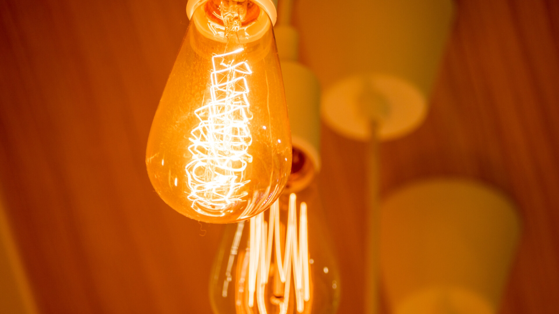 Țara în care vor fi date amenzi dacă becurile sunt lăsate aprinse prea mult timp. „Cumpătarea trebuie să devină o obișnuință”