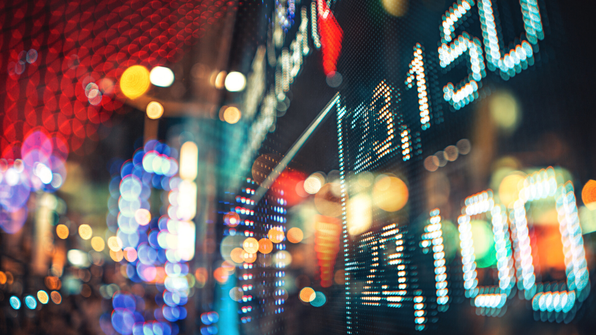 Wall Street elimină 3 giganţi de telecomunicaţii din China pentru că ar avea legături cu armata