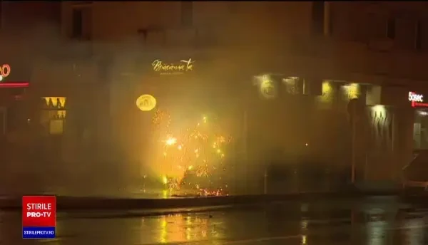 Zeci de adulţi şi copii au fost grav răniţi de exploziile artificiilor de Revelion