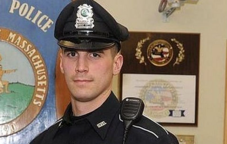 Un polițist a plătit alimentele pentru două femei și familia lor, în loc să le acuze de furt